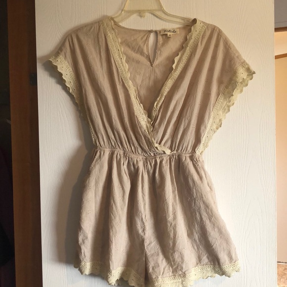 Listicle Pants - Boutique beige romper w/ super cute details!